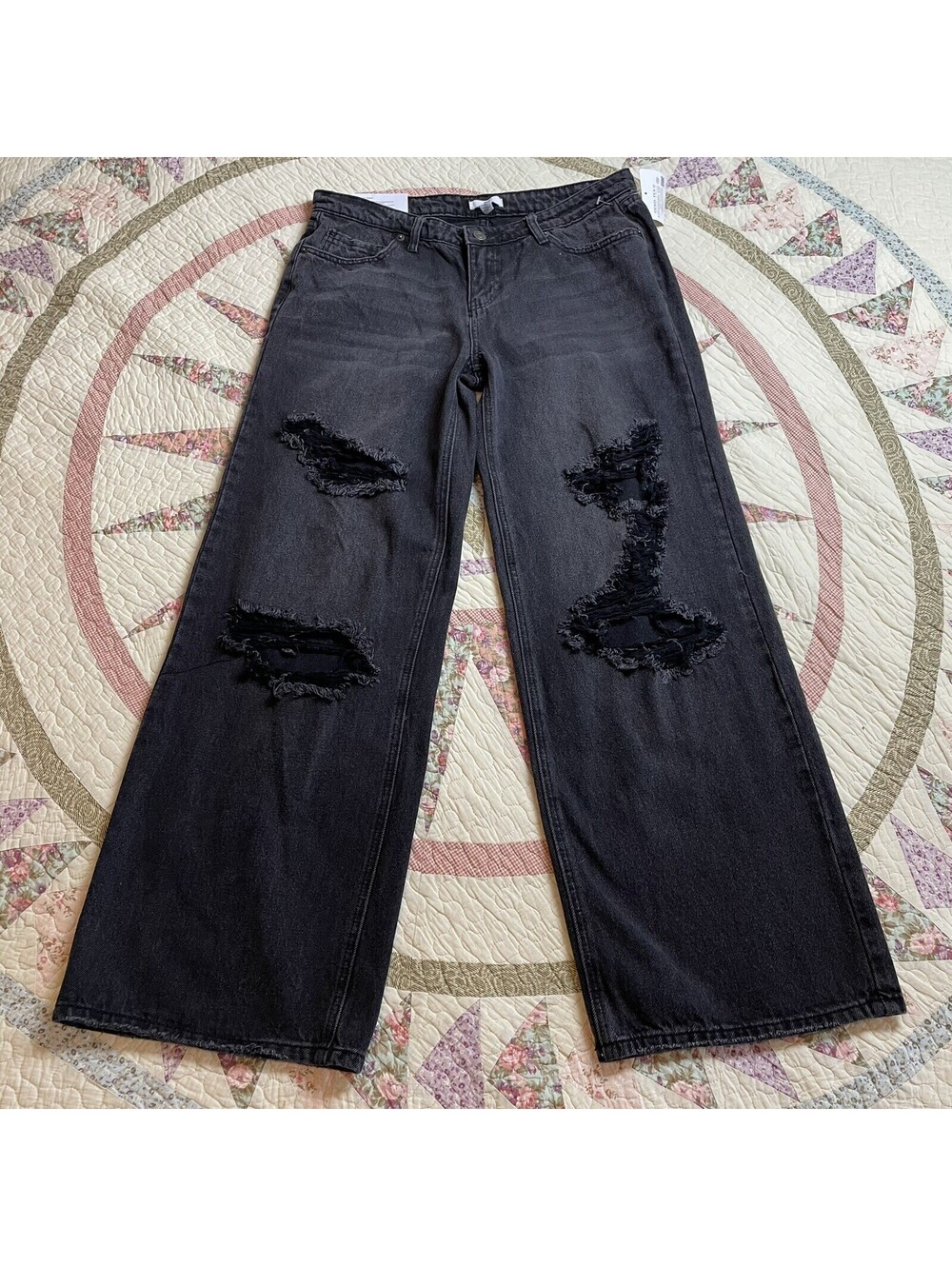 BP Jeans Black Wide Leg Size 30 Distressed NEW